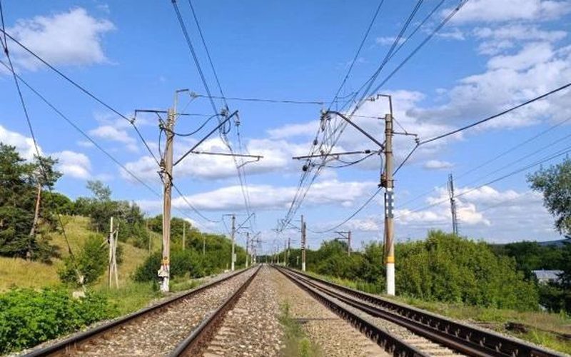 Федорищев прокомментировал ЧП с пассажирским поездом на границе областей — Самара450