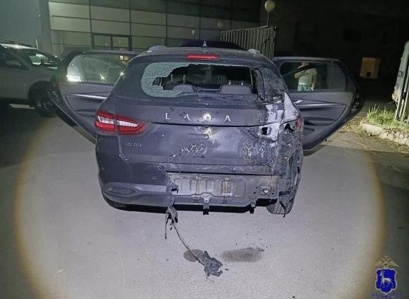 В Самарской области мужчина бросил бутылку с горючей жидкостью на территорию автосалона — фото по теме новости