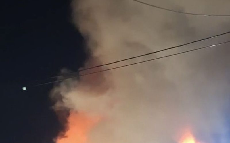 В Новокуйбышевске загорелась пятиэтажка на Молодёжной: огонь охватил кровлю — Самара450