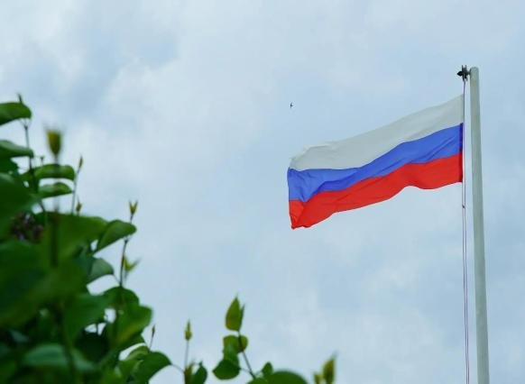 Нефтяная выручка России достигла рекорда с 2022 года, а Минздрав раскрыл бюджет здравоохранения на три года