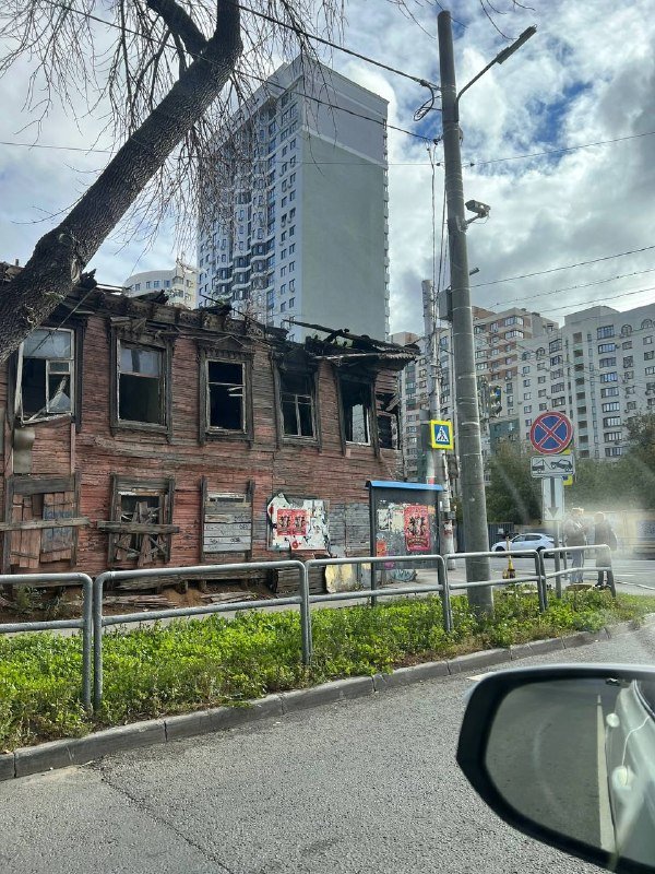 Самарцы просят огородить сгоревшие дома у бывшего «Мака»: Минстрой обещает снос из-за метро