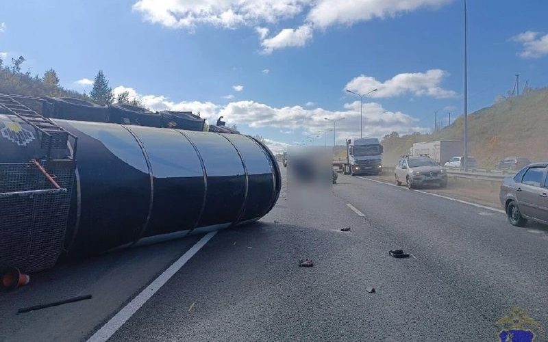 Водителя фуры отправили в колонию за гибель двух дорожных рабочих — Самара450